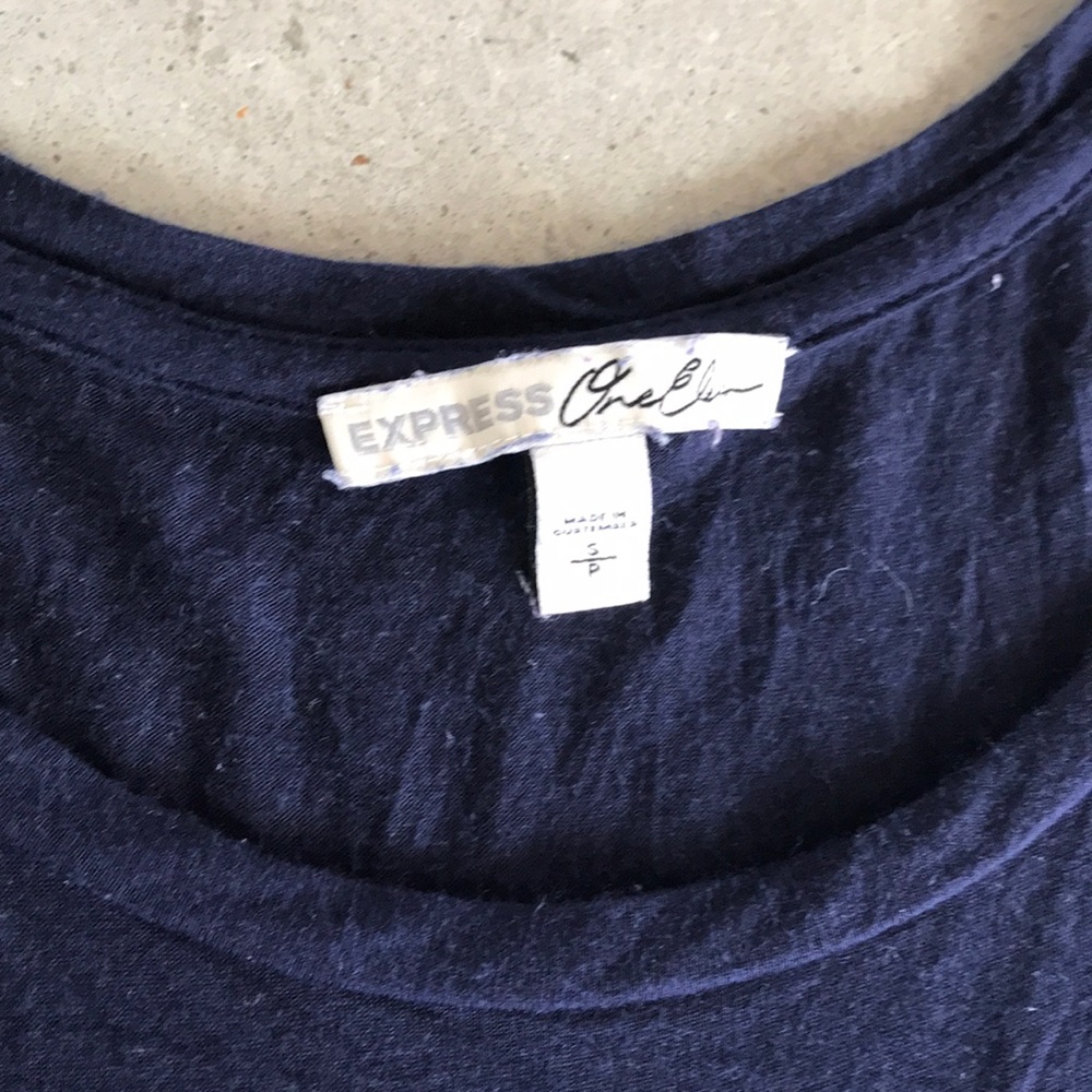 Express tee!! - Picture 2 of 4